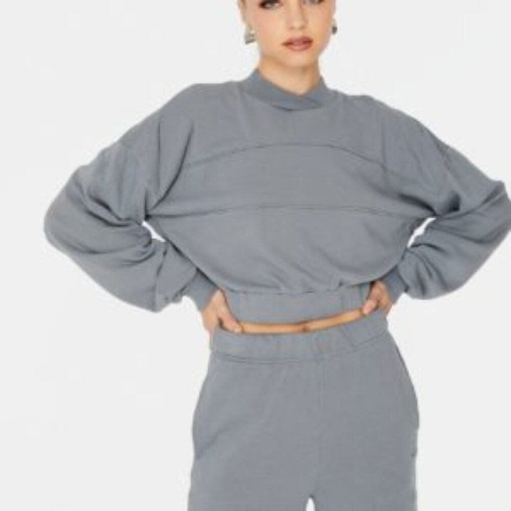 NWT - Hey You Cropped Long Sleeve Pullover in Gray